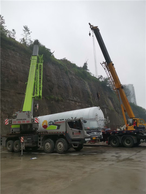 济阳区“不怕风雨冻”—— 吊车的 “恶劣环境适应” 技术